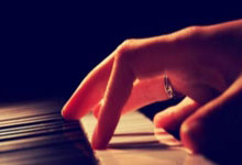 [欧冠]多特蒙德传球失误 德保罗断球射门得手.